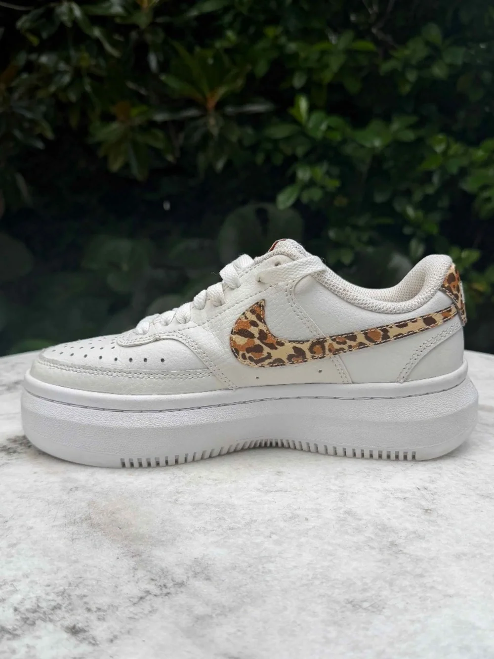 Nike Court Vision Alta Platform sneakers in Leopard Camo Swoosh Women Sz 6